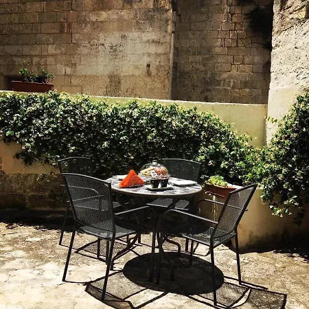 B&B Dimora Di Chiara And