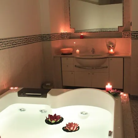 Dimora Di Chiara Suite&rooms Bed & Breakfast