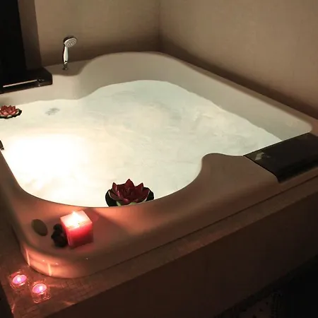 Dimora Di Chiara Suite&rooms Bed & Breakfast