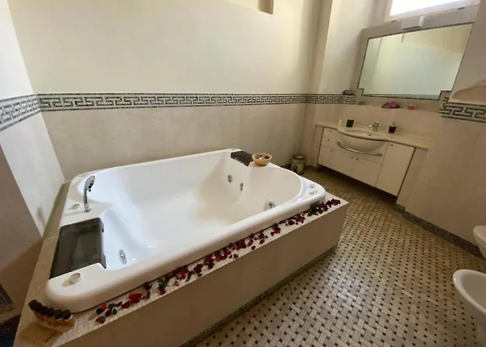 Dimora Di Chiara And 4* 마테라